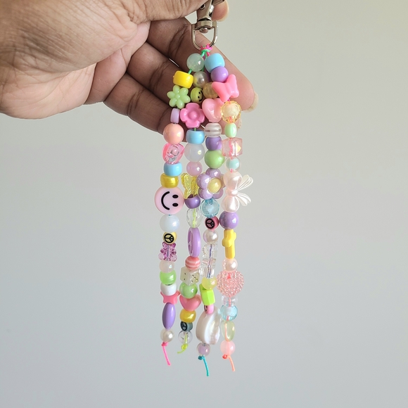 Pastel Beaded Charm Keychain - Picture 3 of 9